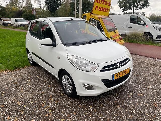 Wit Gebruikt 2012 Hyundai i10 Hatchback | € 2.995 (Eerlijke prijs) - Afbeelding 1/4