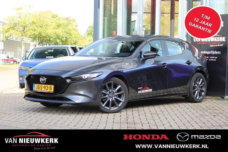 Occasion Mazda 3 Center-Line 140 PK (102 kW) 2025 Grijs Hatchback