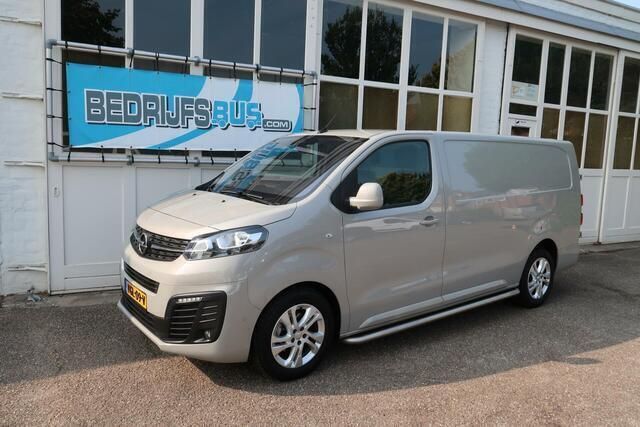 Grijs Gebruikt 2020 Opel Vivaro Innovation Van | € 16.950 (Eerlijke prijs) - Afbeelding 1/4