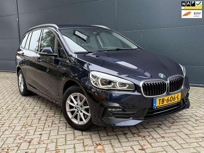 Blauw Gebruikt 2018 BMW 218 Gran Tourer MPV | € 15.445 (Eerlijke prijs) - Afbeelding 1/4