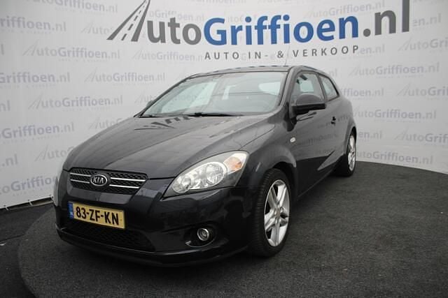 Zwart Gebruikt 2008 Kia ProCeed Hatchback | € 2.990 (Goede deal) - Afbeelding 1/4