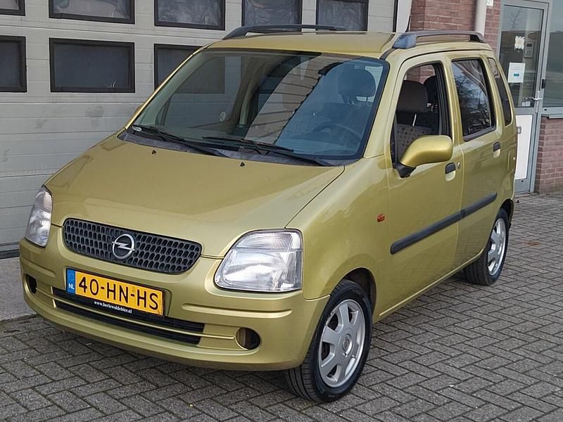 Occasion Opel Agila Comfort 75 PK (55 kW) 2001 Geel MPV