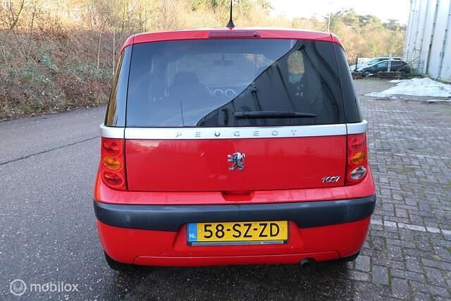 Occasion Peugeot 1007 73 PK (53 kW) 2006 Rood MPV