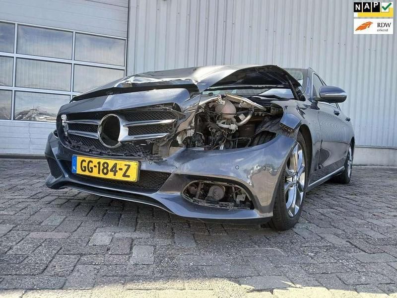 Grijs Gebruikt 2015 Mercedes C350e Edition Stationwagen | € 5.750 - Afbeelding 1/4
