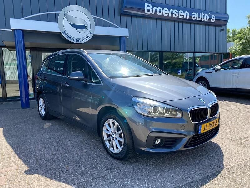 Grijs Gebruikt 2016 BMW 218 Stationwagen | € 14.950 (Duur) - Afbeelding 1/4