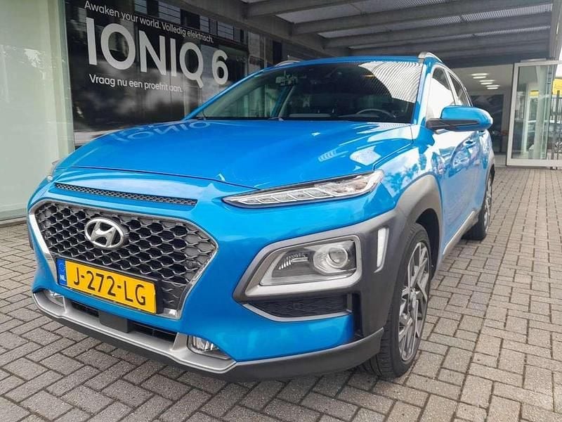 Blauw Gebruikt 2020 Hyundai Kona Premium SUV | € 21.940 (Eerlijke prijs) - Afbeelding 1/4