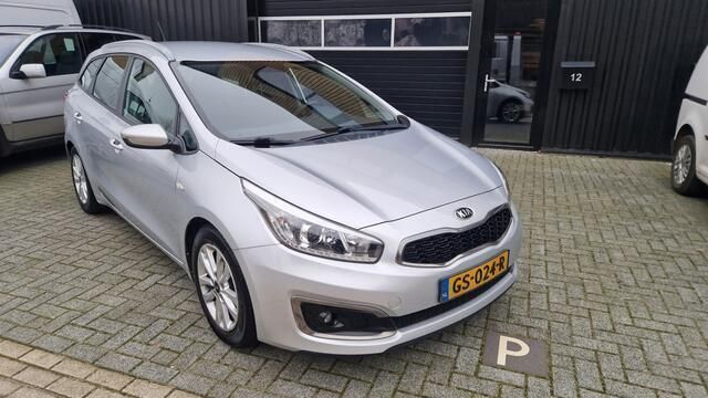 Grijs Gebruikt 2015 Kia Ceed Sportswagon First Edition Stationwagen | € 7.499 (Super prijs) - Afbeelding 1/4