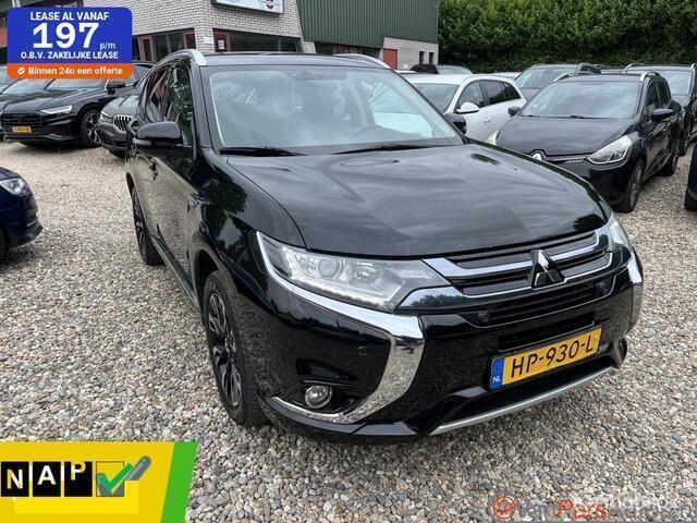 Zwart Gebruikt 2015 Mitsubishi Outlander Edition SUV | € 11.950 (Iets duurder) - Afbeelding 1/4