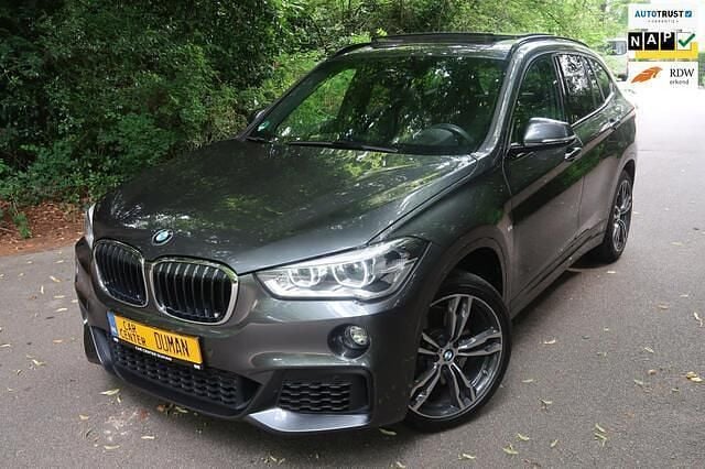 Grijs Gebruikt 2018 BMW X1 Executive SUV | € 37.950 - Afbeelding 1/4