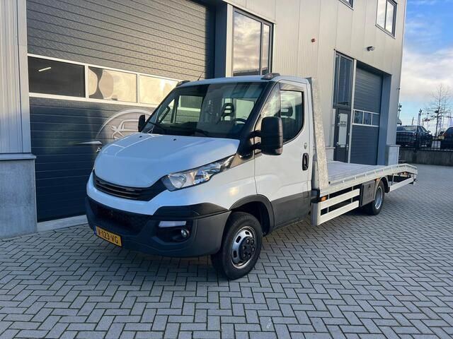Wit Gebruikt 2019 Iveco Daily Van | € 35.950 - Afbeelding 1/4