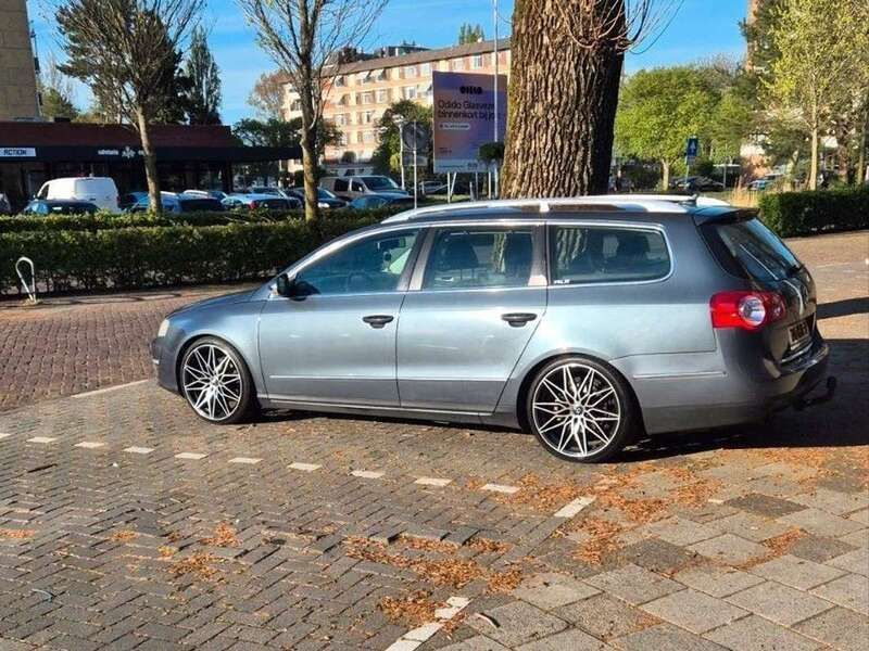 Blauw Gebruikt 2009 VW Passat Highline Stationwagen | € 4.500 (Goede deal) - Afbeelding 1/4