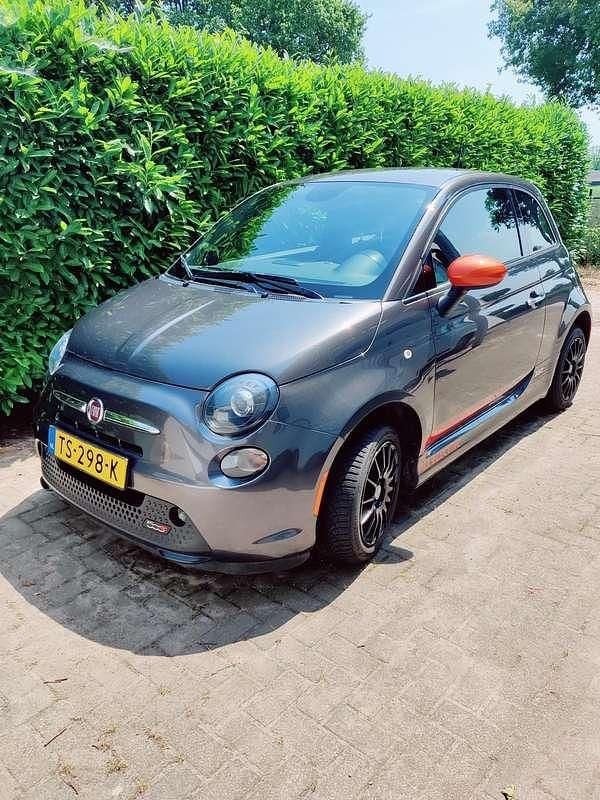 Grijs Occasion 2014 Fiat 500e Hatchback | € 7.000 (Goede deal) - Afbeelding 1/4