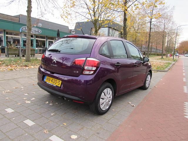 Occasion Citroën C3 Attraction 68 PK (50 kW) 2015 Paars Hatchback