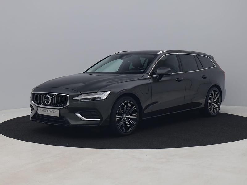 Grijs Gebruikt 2020 Volvo V60 Inscription Stationwagen | € 24.900 (Super prijs) - Afbeelding 1/4