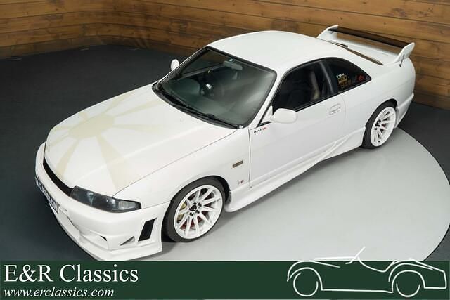 Wit Occasion 1997 Nissan Skyline Coupé | € 32.950 - Afbeelding 1/4