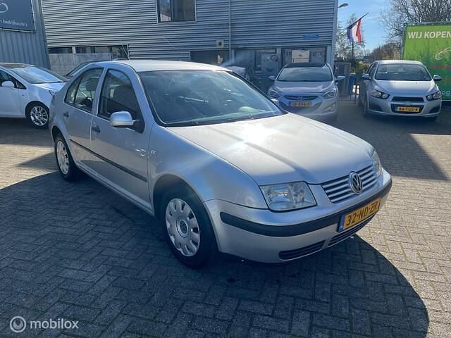 Occasion VW Bora Comfortline 105 PK (77 kW) 2003 Grijs (metallic) Sedan