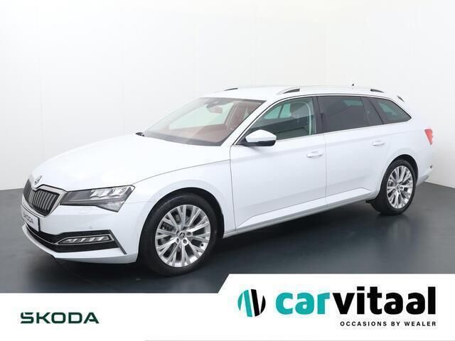 Wit Gebruikt 2022 Skoda Superb Business Line Stationwagen | € 30.540 (Goede deal) - Afbeelding 1/4