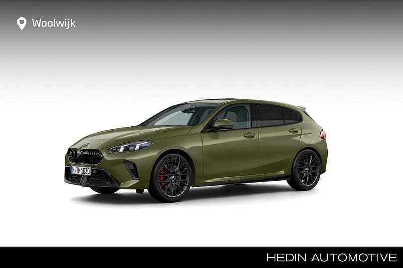 Groen Nieuw 2025 BMW 120 Sport Line Hatchback | € 55.485 - Afbeelding 1/4