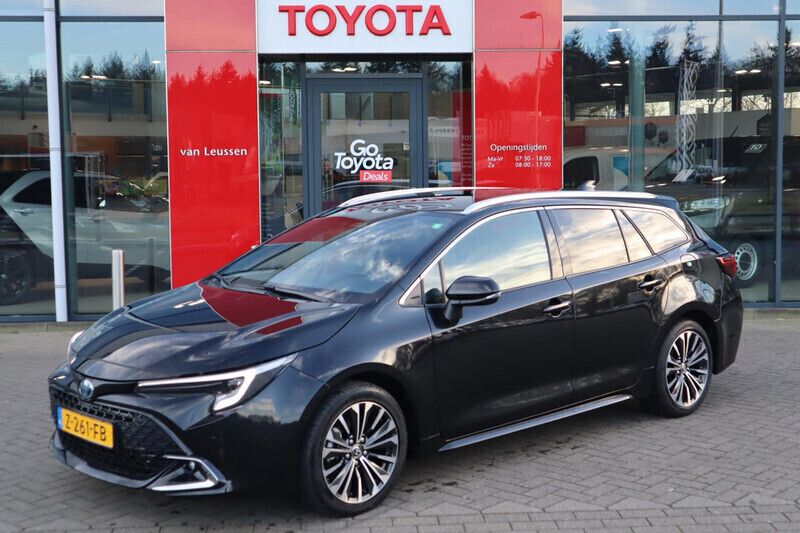 Gebruikt 2024 Toyota Corolla Stationwagen | € 32.489 - Afbeelding 1/1