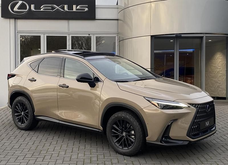 Beige Nieuw 2025 Lexus NX450h+ SUV | € 79.729 - Afbeelding 1/4