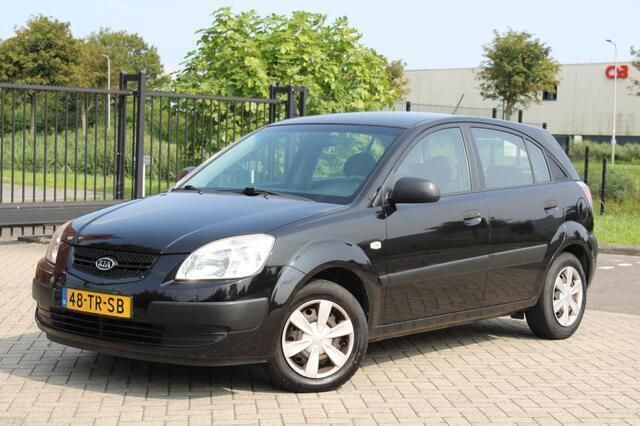 Zwart Gebruikt 2007 Kia Rio 2 Hatchback | € 1.250 (Super prijs) - Afbeelding 1/4