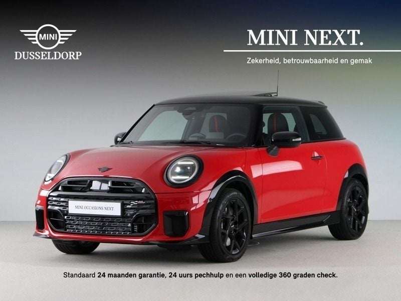 Chili red (rood metallic) Gebruikt 2024 Mini Cooper Hatchback | € 30.250 (Eerlijke prijs) - Afbeelding 1/4