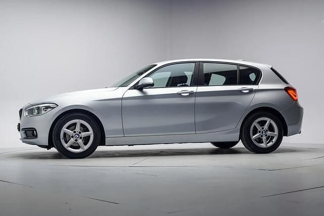 Occasion BMW 118 Executive 136 PK (100 kW) 2017 Grijs Hatchback
