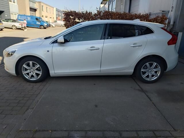 Occasion Volvo V40 Ocean Race 120 PK (88 kW) 2015 Wit Hatchback