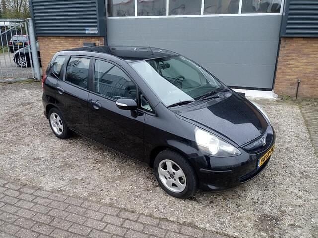 Occasion Honda Jazz LS 83 PK (61 kW) 2006 Zwart Hatchback