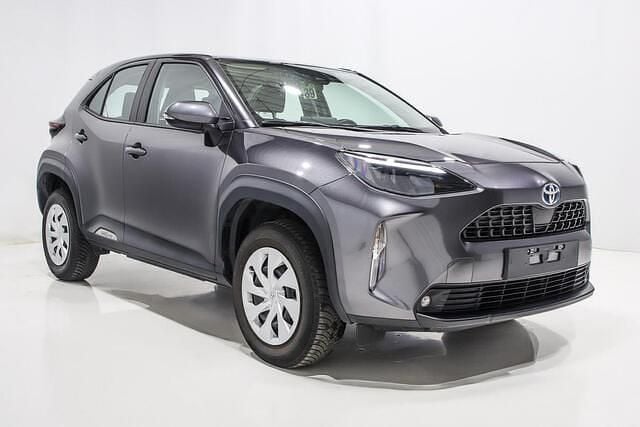 Grijs Gebruikt 2023 Toyota Yaris Cross SUV | € 23.650 (Super prijs) - Afbeelding 1/4