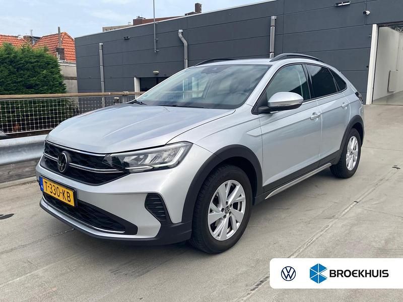 Grijs Gebruikt 2023 VW Taigo Life SUV | € 20.895 (Eerlijke prijs) - Afbeelding 1/4