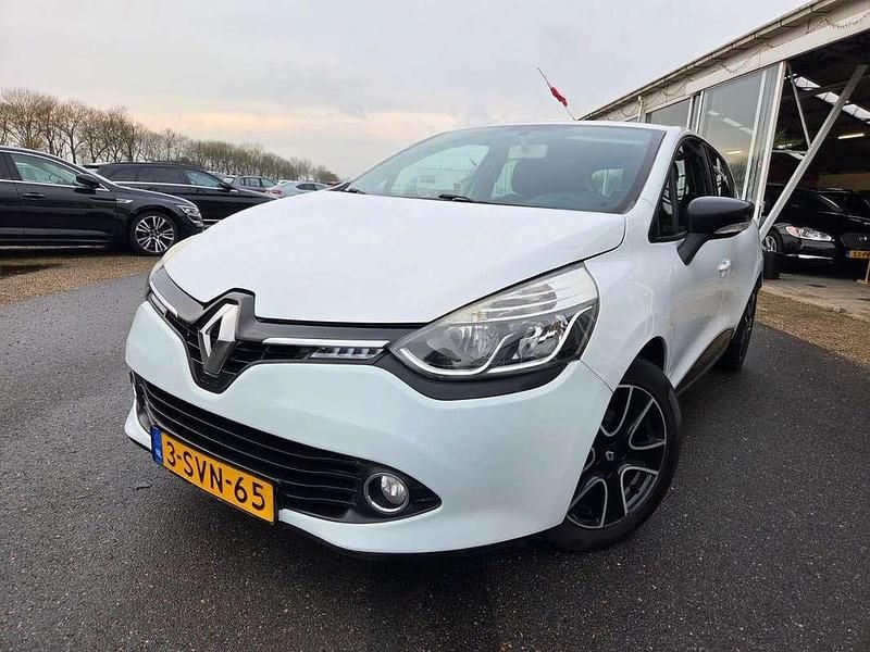 Occasion Renault Clio IV Expression 90 PK (66 kW) 2014 Wit Hatchback