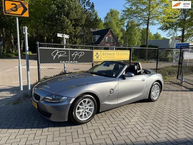 Grijs, metallic lak Gebruikt 2009 BMW Z4 M Sport Cabriolet | € 8.950 (Eerlijke prijs) - Afbeelding 1/4