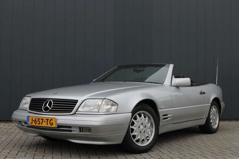 Zilver, metallic lak Gebruikt 1996 Mercedes SL280 Cabriolet | € 33.999 - Afbeelding 1/4