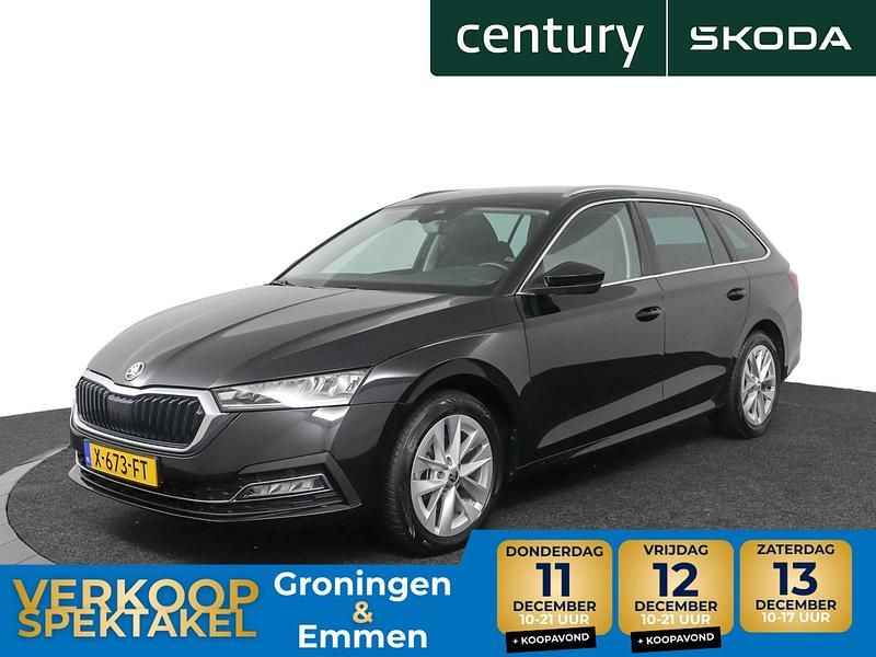 Zwart Gebruikt 2023 Skoda Octavia Business Line Stationwagen | € 23.900 (Eerlijke prijs) - Afbeelding 1/4