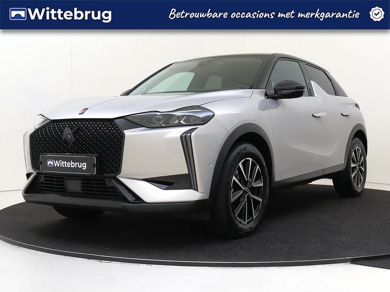 Grijs Gebruikt 2024 DS Automobiles DS3 Performance SUV | € 26.425 (Eerlijke prijs) - Afbeelding 1/3