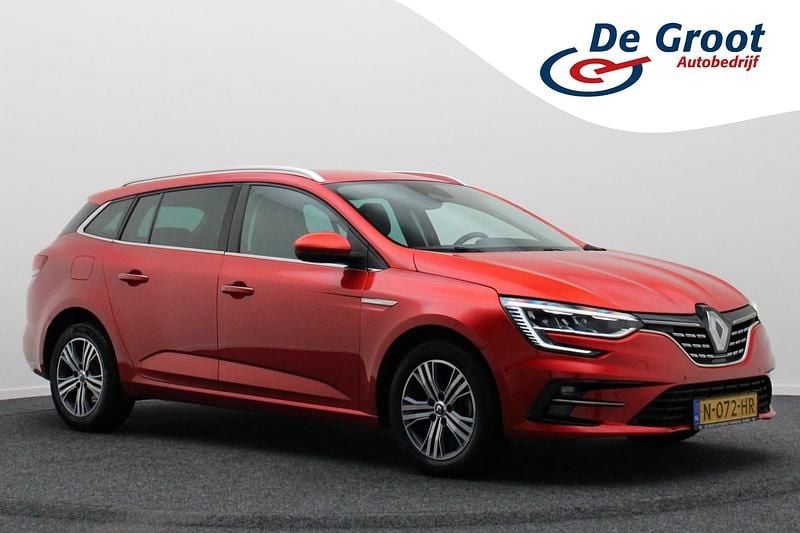 Rood Gebruikt 2021 Renault Mégane GrandTour Intens Stationwagen | € 15.950 (Eerlijke prijs) - Afbeelding 1/4