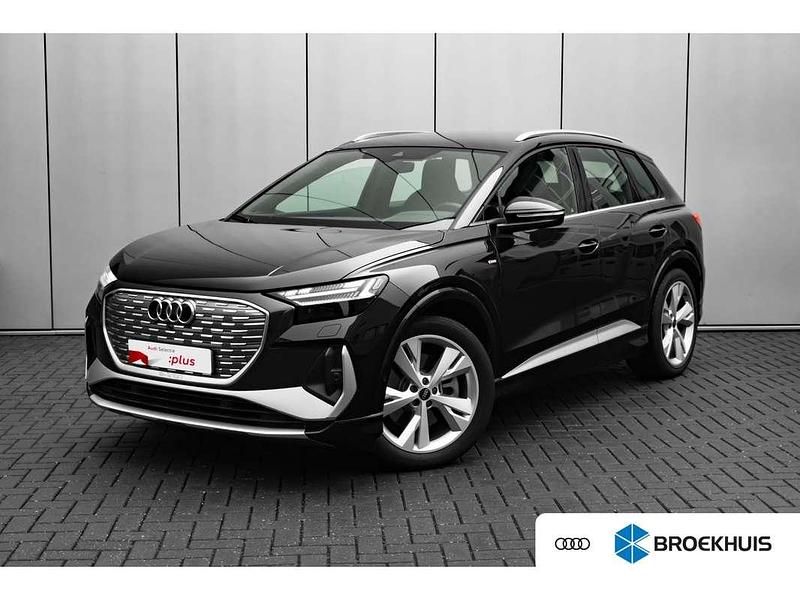 Zwart Occasion 2023 Audi Q4 e-tron S-Line SUV | € 38.745 (Eerlijke prijs) - Afbeelding 1/4