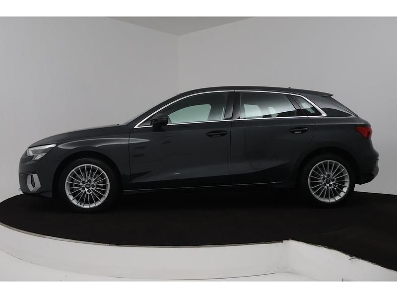 Occasion Audi A3 Business 110 PK (80 kW) 2021 Grijs Hatchback