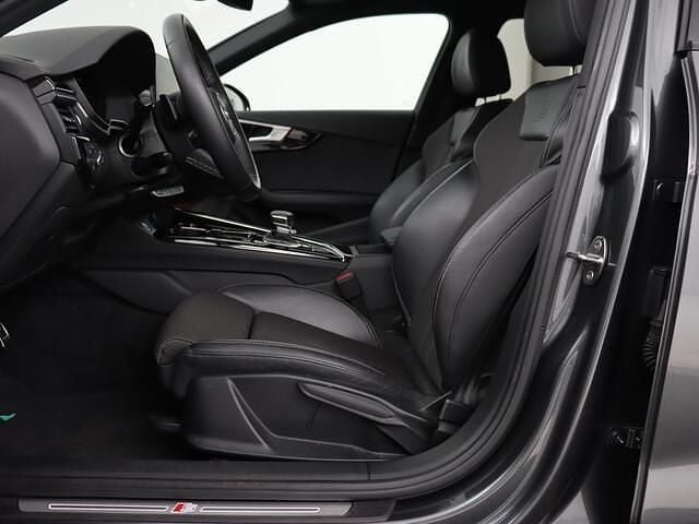 Occasion Audi A4 S-Line 150 PK (110 kW) 2022 Grijs Stationwagen