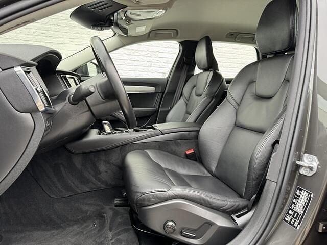 Occasion Volvo V90 Business Edition 340 PK (250 kW) 2021 Grijs (metallic) Stationwagen