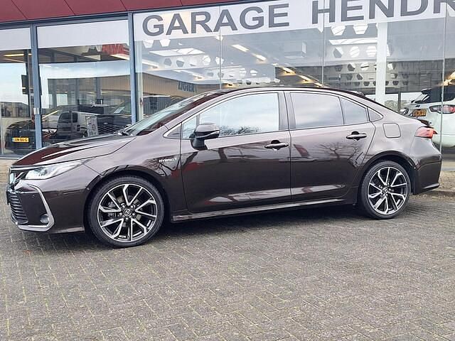 Occasion Toyota Corolla Executive 98 PK (72 kW) 2019 Bruin Sedan