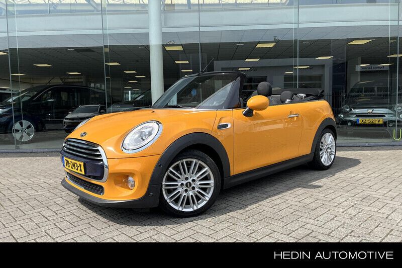 Gebruikt 2017 Mini Cooper Hatchback | € 19.950 - Afbeelding 1/4