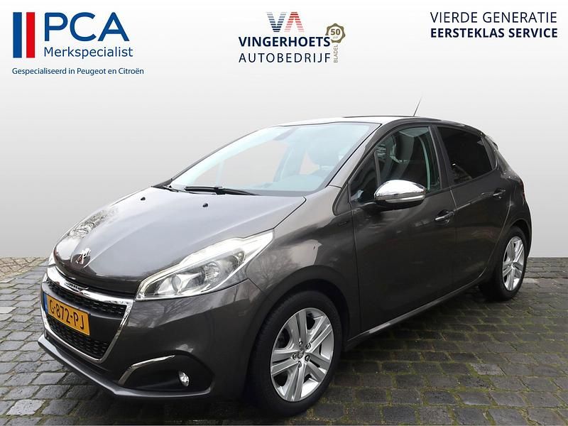 Grijs Occasion 2019 Peugeot 208 Signature Sky Hatchback | € 11.900 (Goede deal) - Afbeelding 1/4