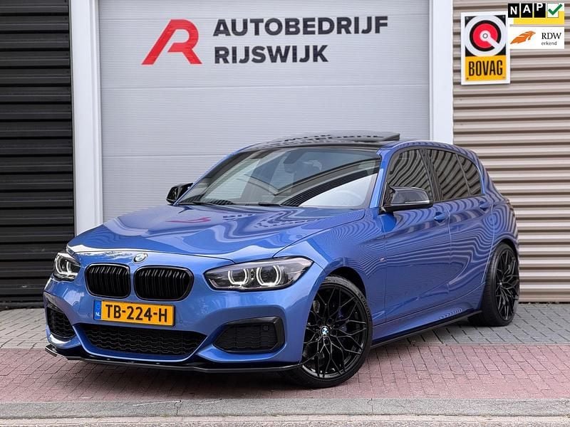 Blauw Gebruikt 2017 BMW M140 Executive Hatchback | € 31.950 (Eerlijke prijs) - Afbeelding 1/4