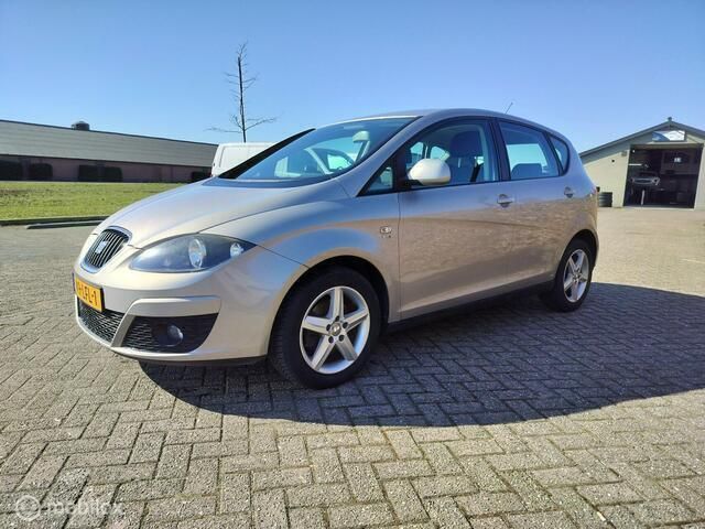 Beige Gebruikt 2010 Seat Altea Sport MPV | € 2.750 (Goede deal) - Afbeelding 1/4