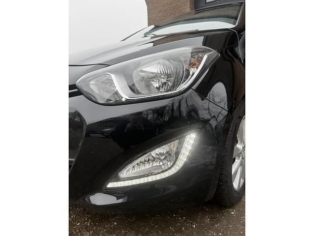 Occasion Hyundai i20 Edition 86 PK (63 kW) 2012 Zwart Hatchback