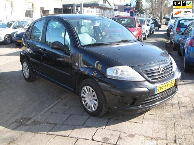 Zwart Gebruikt 2003 Citroën C3 Prestige Hatchback | € 950 (Eerlijke prijs) - Afbeelding 1/4