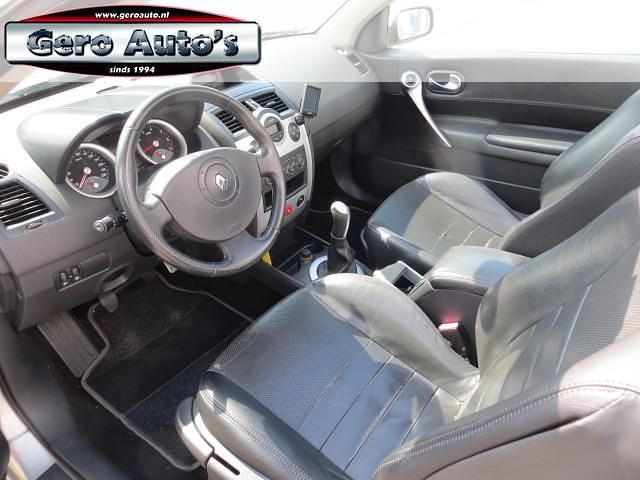 Occasion Renault Mégane Cabriolet Luxe 113 PK (83 kW) 2005 Grijs Cabriolet