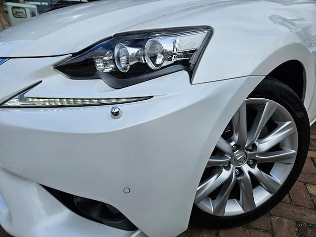 Occasion Lexus IS300h Luxury Line 2014 Wit (metallic) Sedan